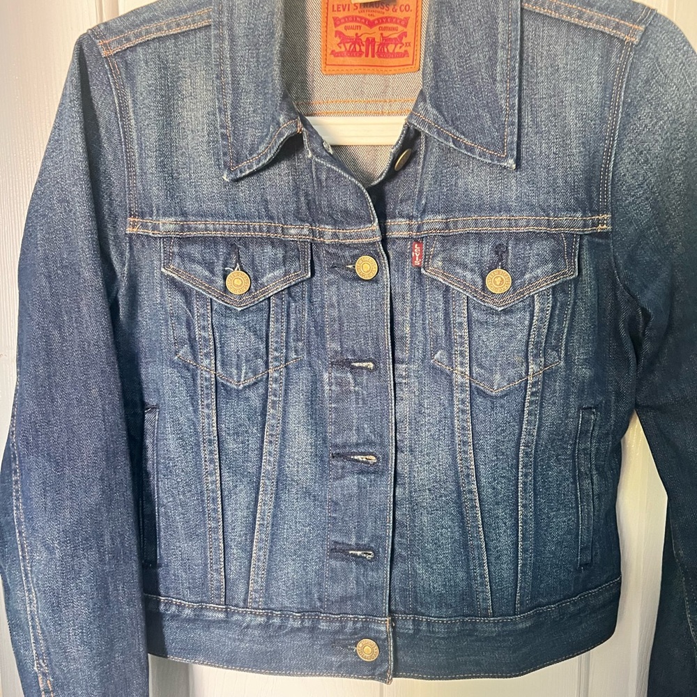 Levi's Blue Jean Jacket Classic Denim Style